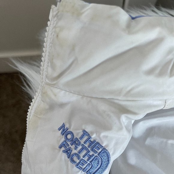 Kid's North Face Vest - Picture 3 of 4